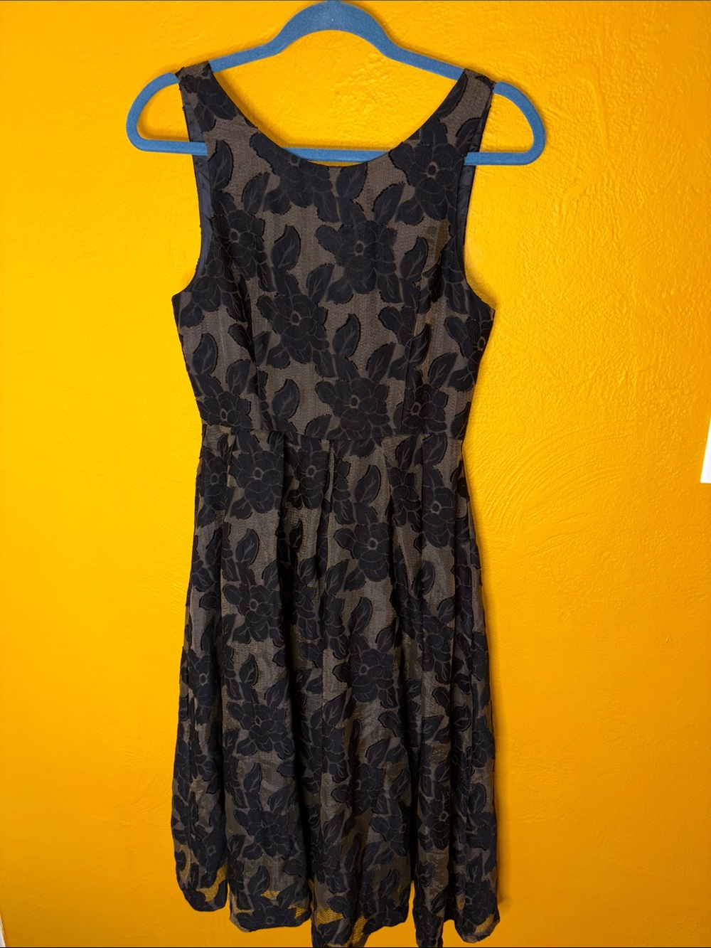 ASTR NWT Black Olive Floral Fit & Flare Dress Medium Fully Lined - Picture 8 of 15